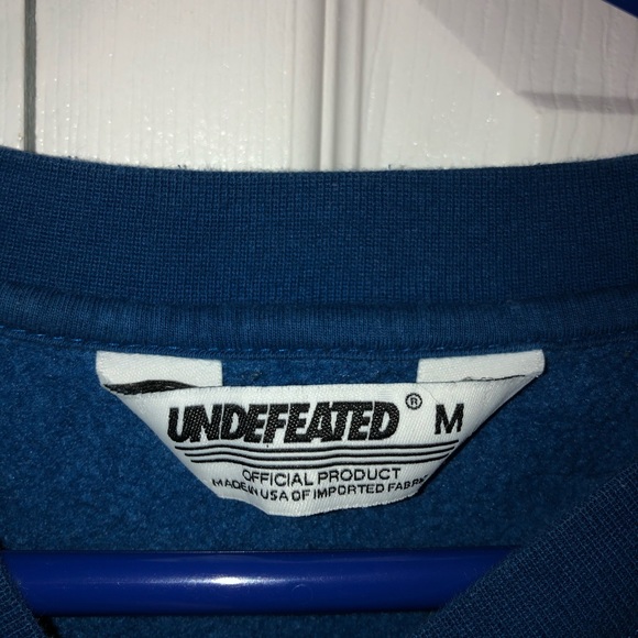 Undefeated Crewneck - Picture 2 of 3